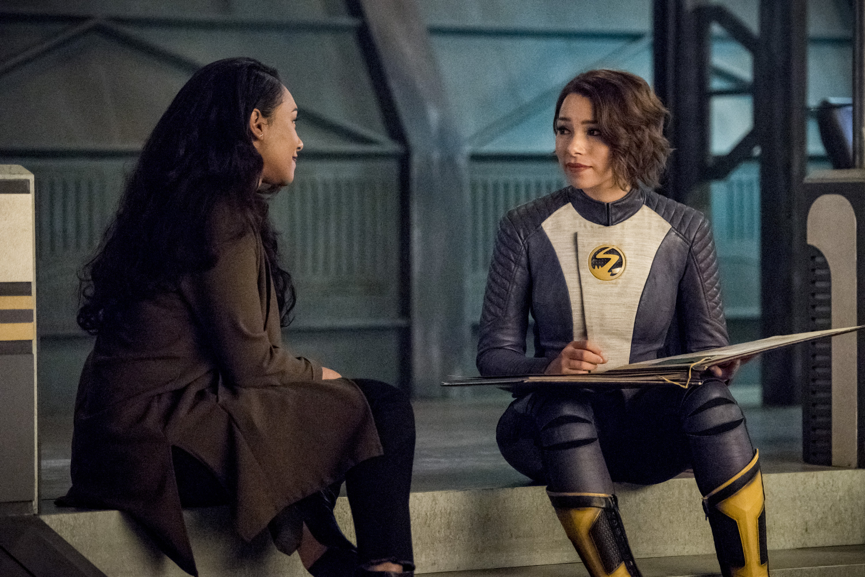 The Flash Nora Races To Save Iris In The New Promo For Season 5 Episode 14 Cause And Xs